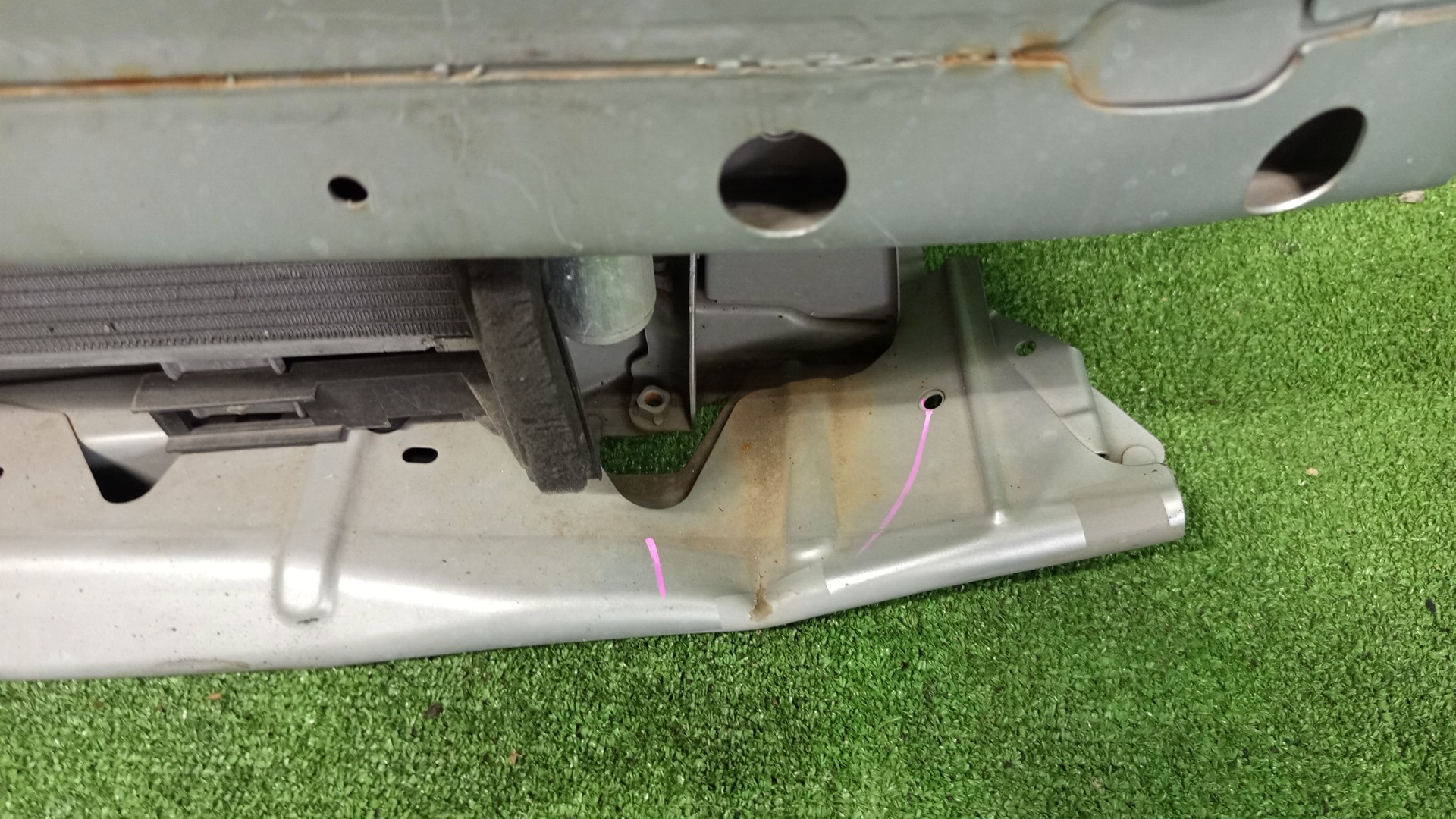 Рамка радиатора TOYOTA ROOMY M900A 1KR-FE 0651 2 ракурс