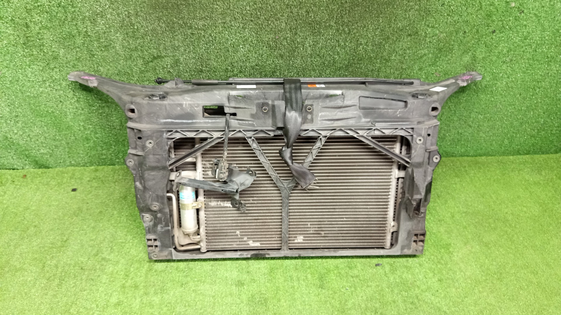 Рамка радиатора MAZDA AXELA, MAZDA3, 3 BK5P, BK3P, BKEP, BK ZY-VE 0656 1 ракурс