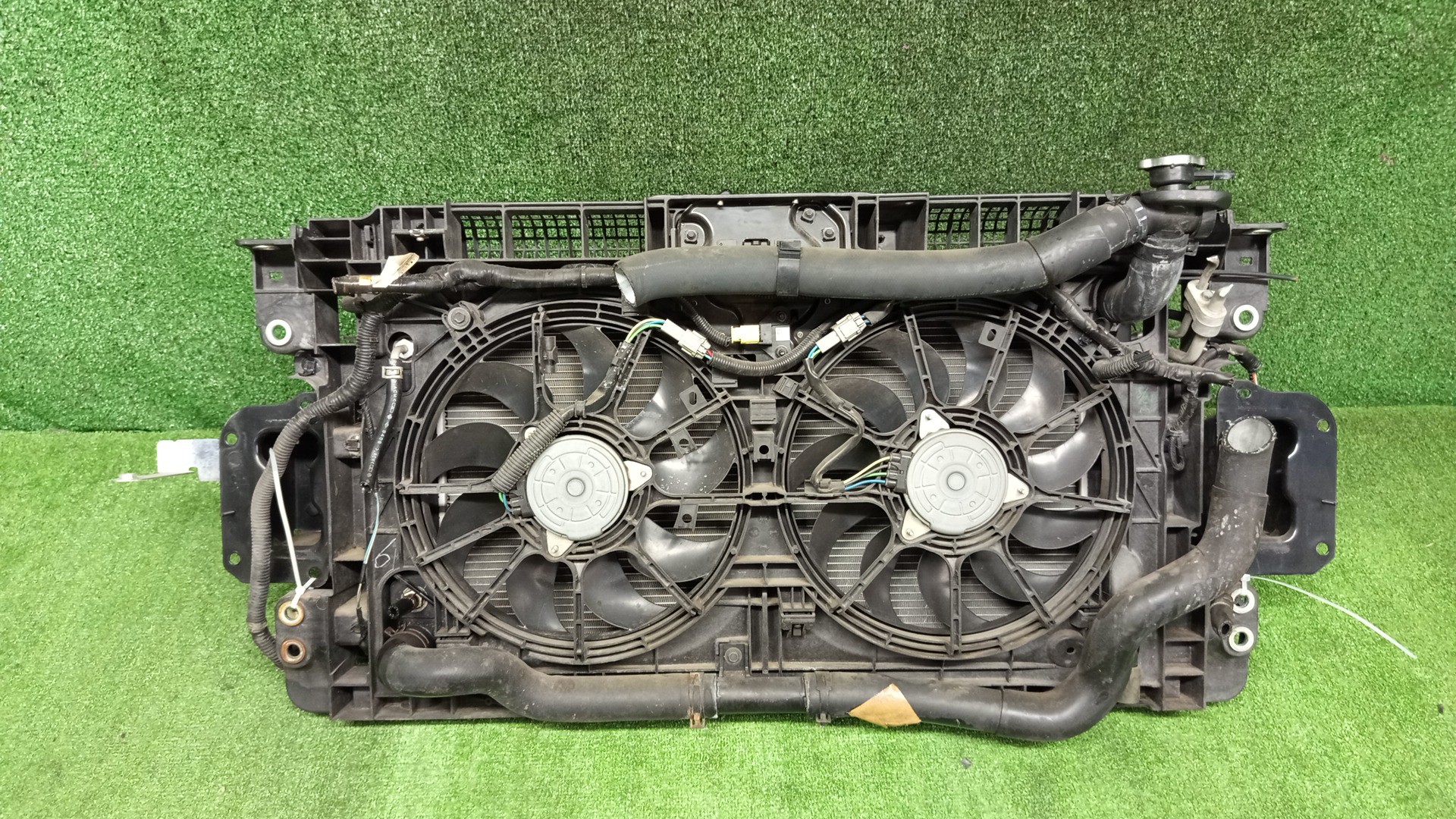 Рамка радиатора NISSAN TEANA TNJ32, PJ32, J32 VQ25DE 0657 3 ракурс