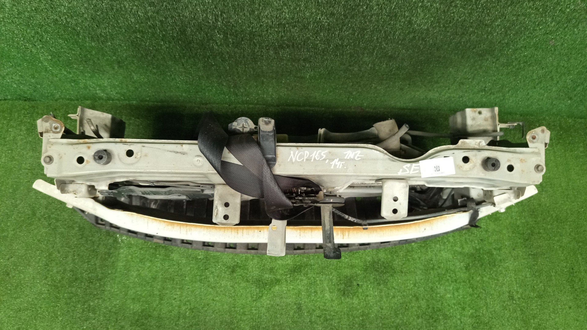 Рамка радиатора TOYOTA PROBOX, SUCCEED NSP160V, NCP160V, NCP165V, NHP160V 1NZ-FE 0665 2 ракурс