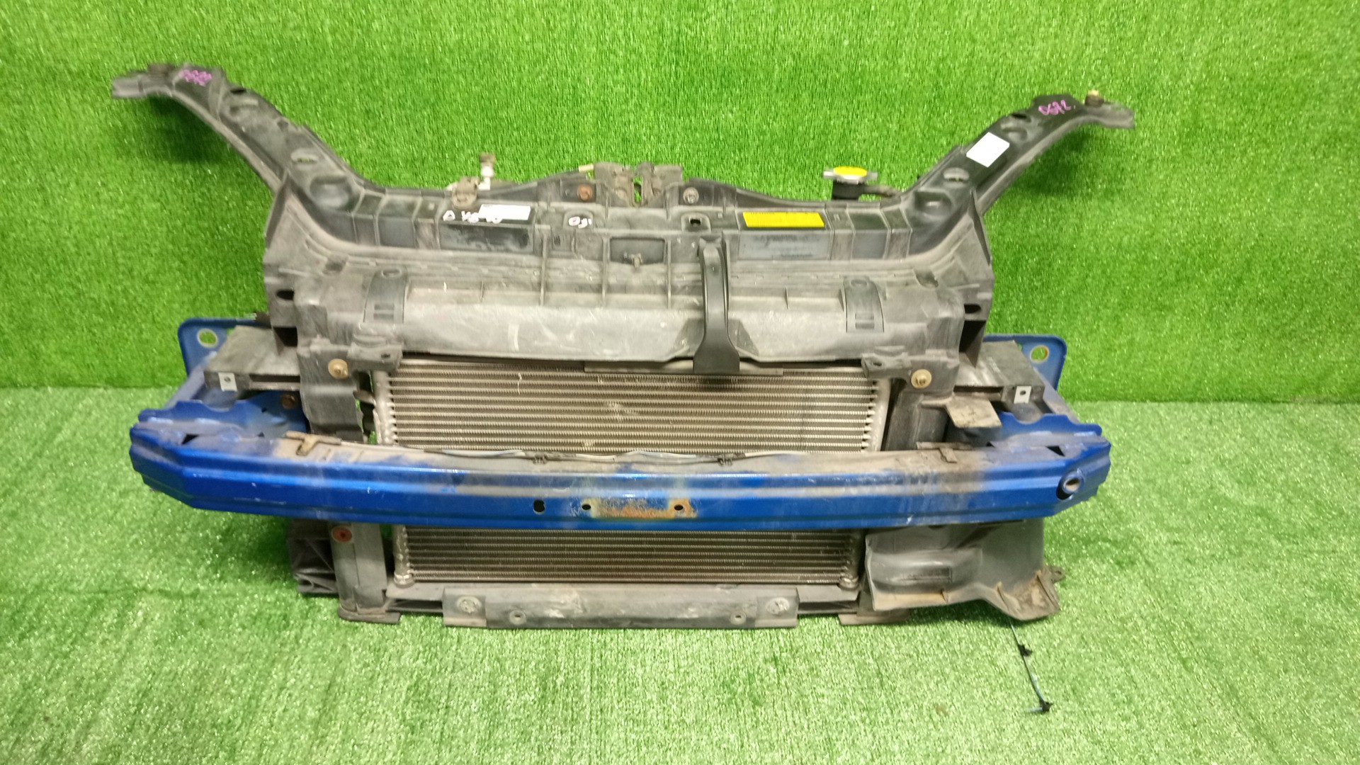 Рамка радиатора MAZDA DEMIO, MAZDA2 DY3W, DY5W, DY3R, DY ZJ-VE 0672 1 ракурс Рамка радиатора MAZDA DEMIO, MAZDA2 DY3W, DY5W, DY3R, DY ZJ-VE 0672 1 ракурс