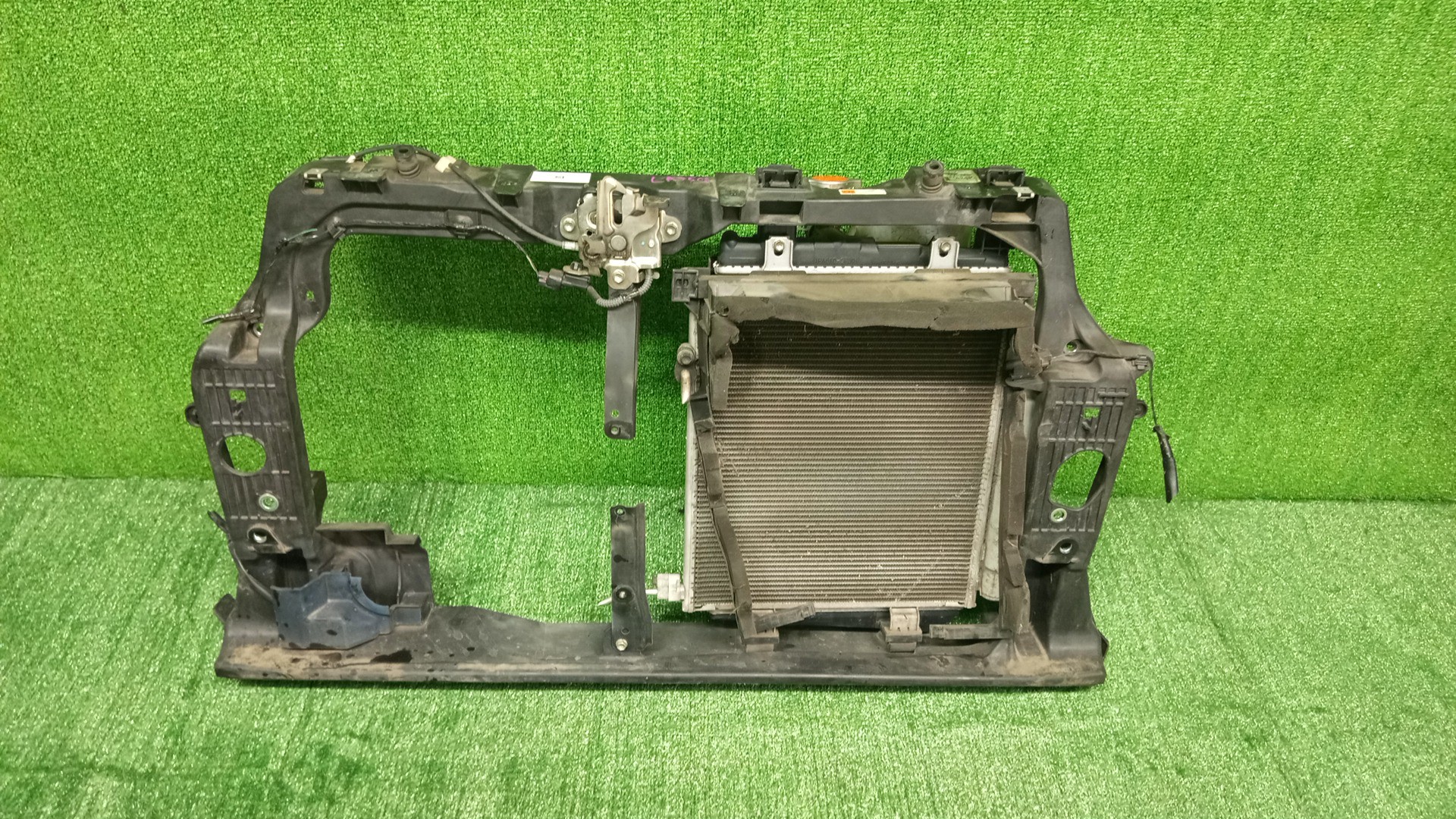 Рамка радиатора DAIHATSU MIRA E:S LA350S KF 0677 1 ракурс