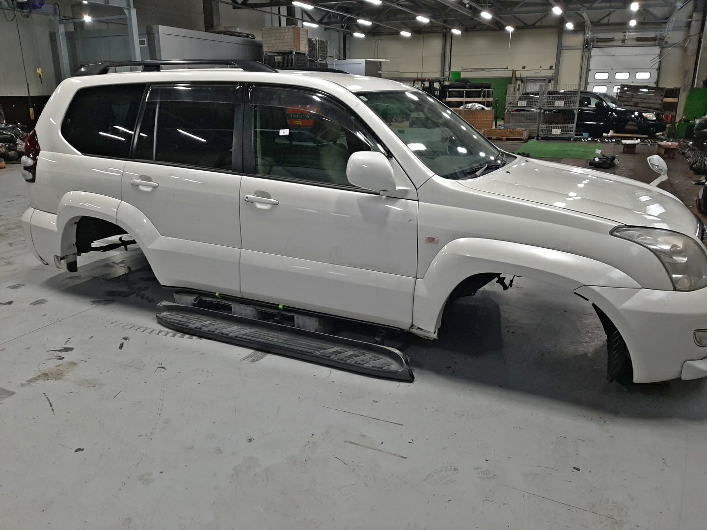 Кузов TOYOTA LAND CRUISER PRADO VZJ120 589 2 ракурс