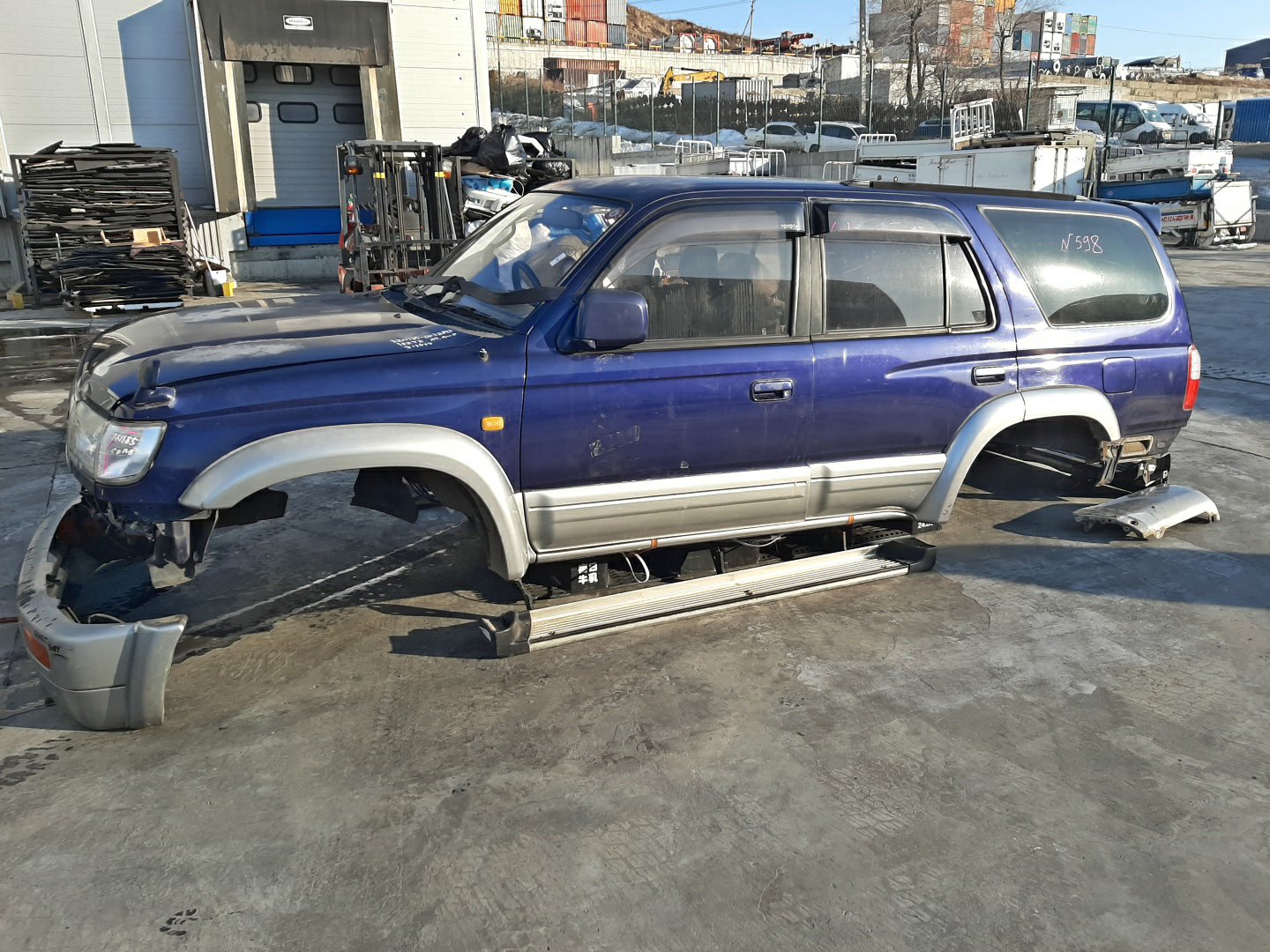 Кузов TOYOTA HILUX SURF KZN185G 1KZ-TE 598 2 ракурс
