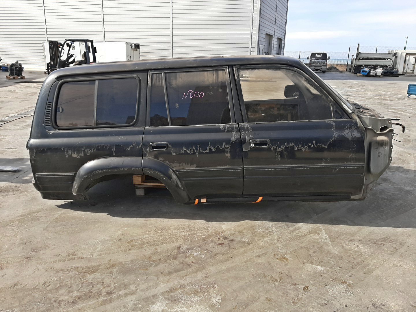 Кузов TOYOTA LAND CRUISER FZJ80 600 2 ракурс