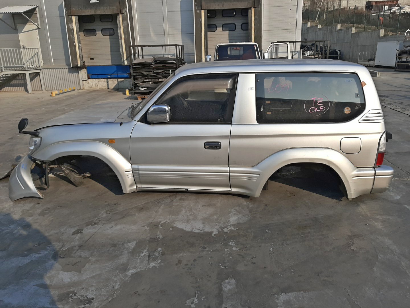 Кузов TOYOTA LAND CRUISER PRADO KDJ90W 1KD-FTV 609 4 ракурс