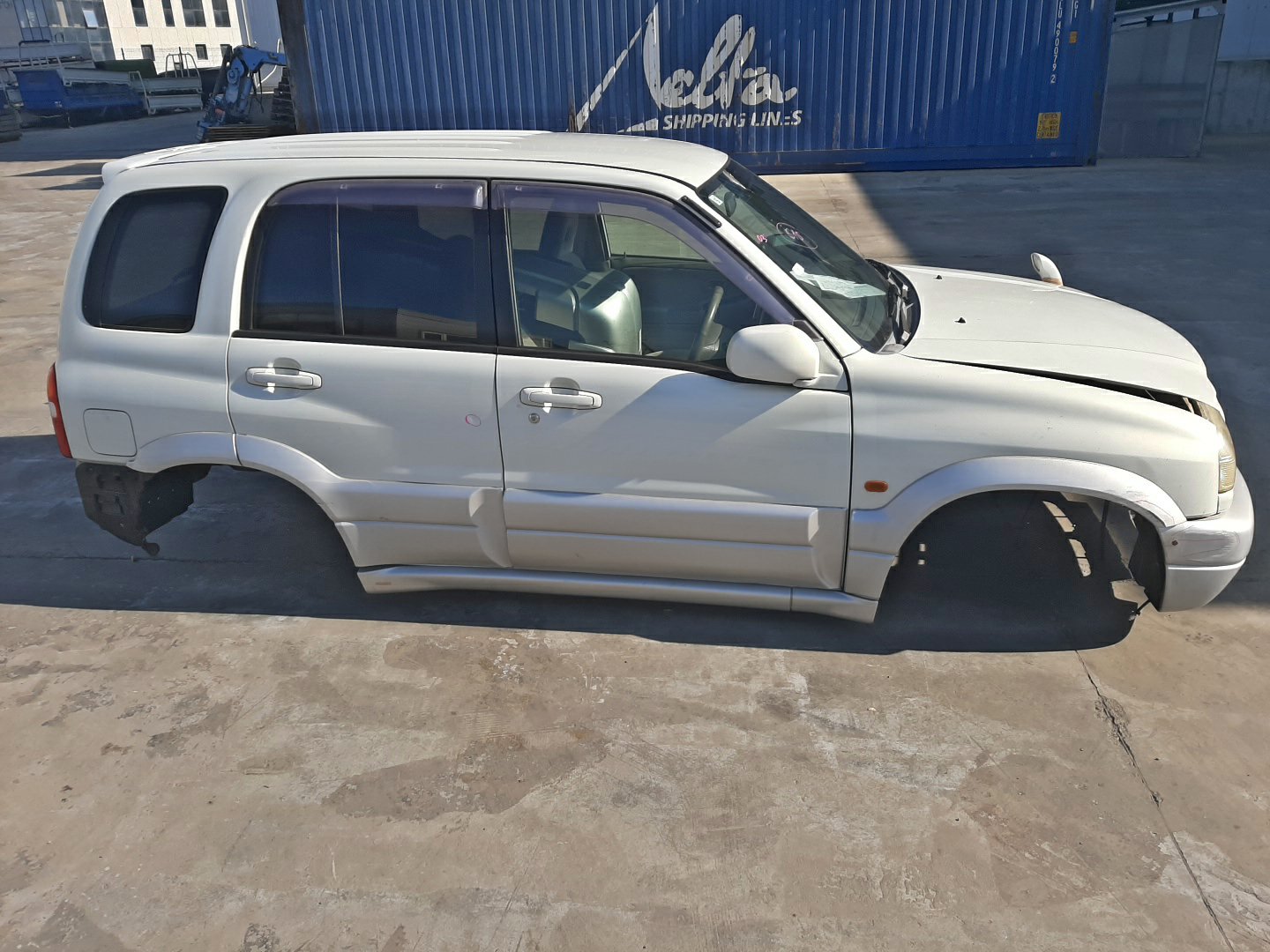 Кузов SUZUKI ESCUDO TD62W H25A 615 2 ракурс