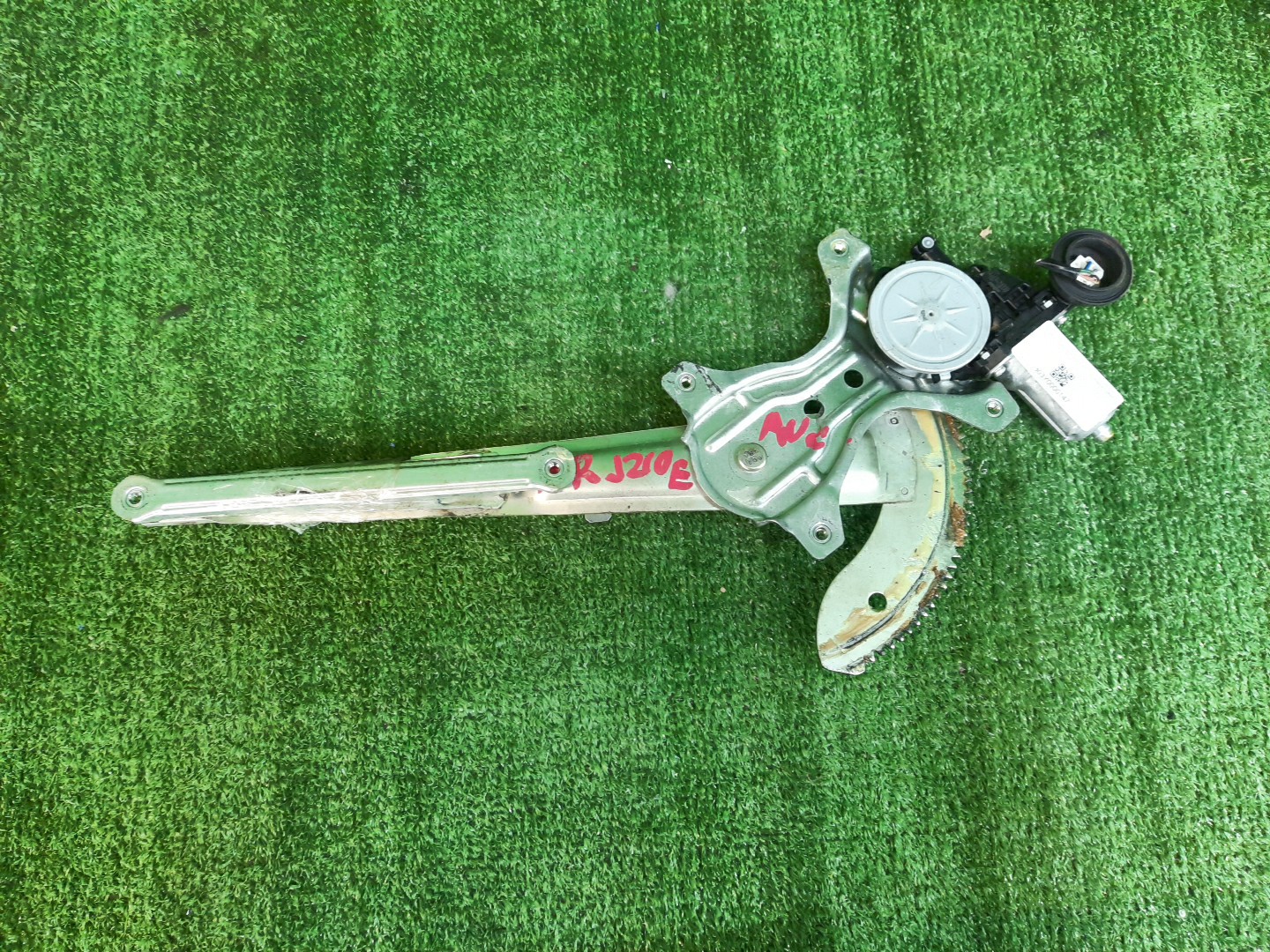 Стеклоподъемник правый передний TOYOTA RUSH J210E 1 ракурс
