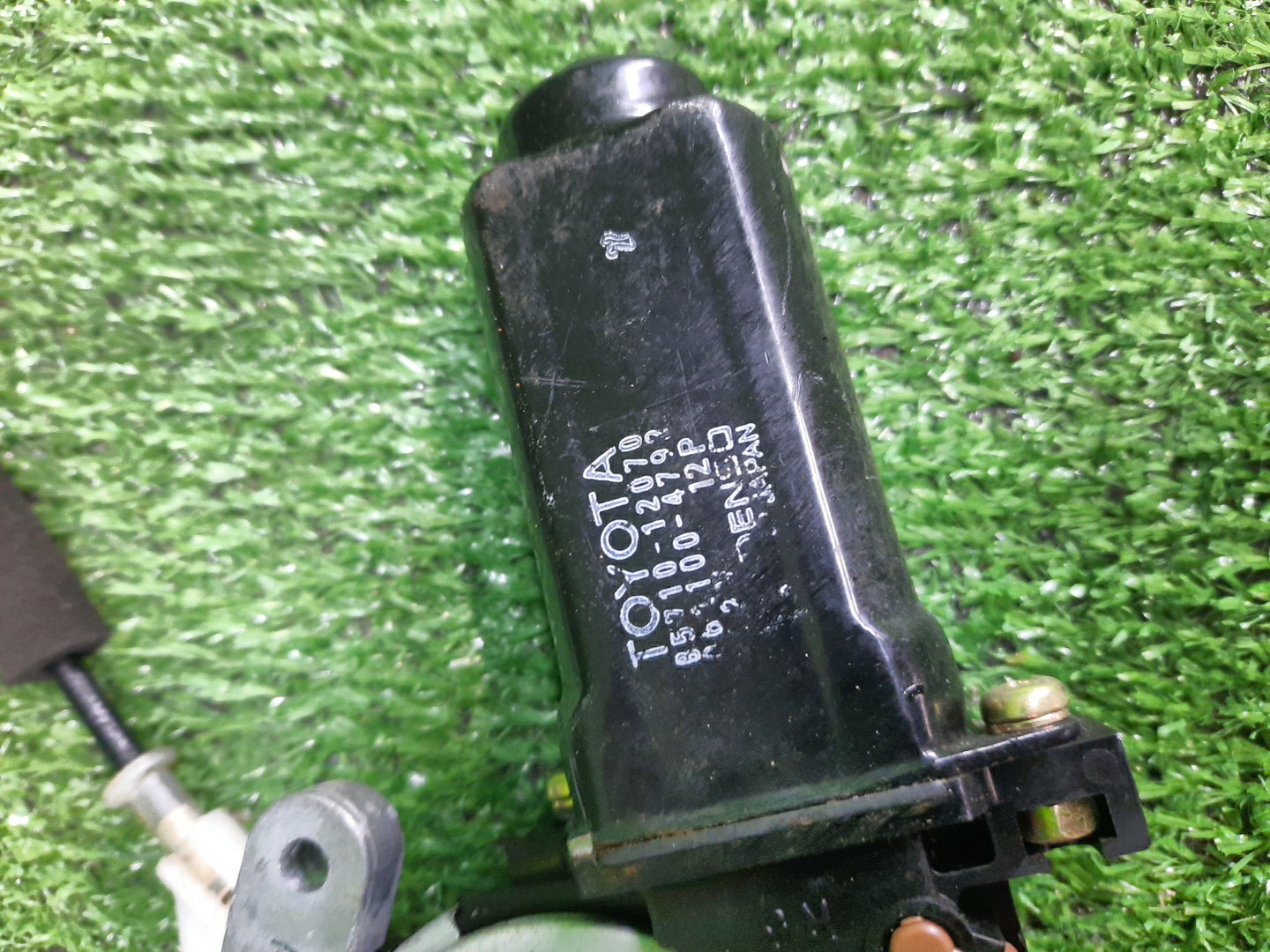 Стеклоподъемник правый передний TOYOTA COROLLA AE100 85710-12070 2 ракурс
