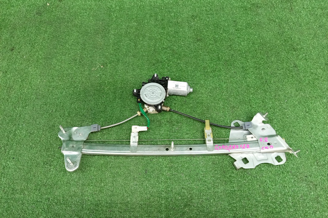Стеклоподъемник правый передний TOYOTA CHASER GX90 85710-22301 1 ракурс