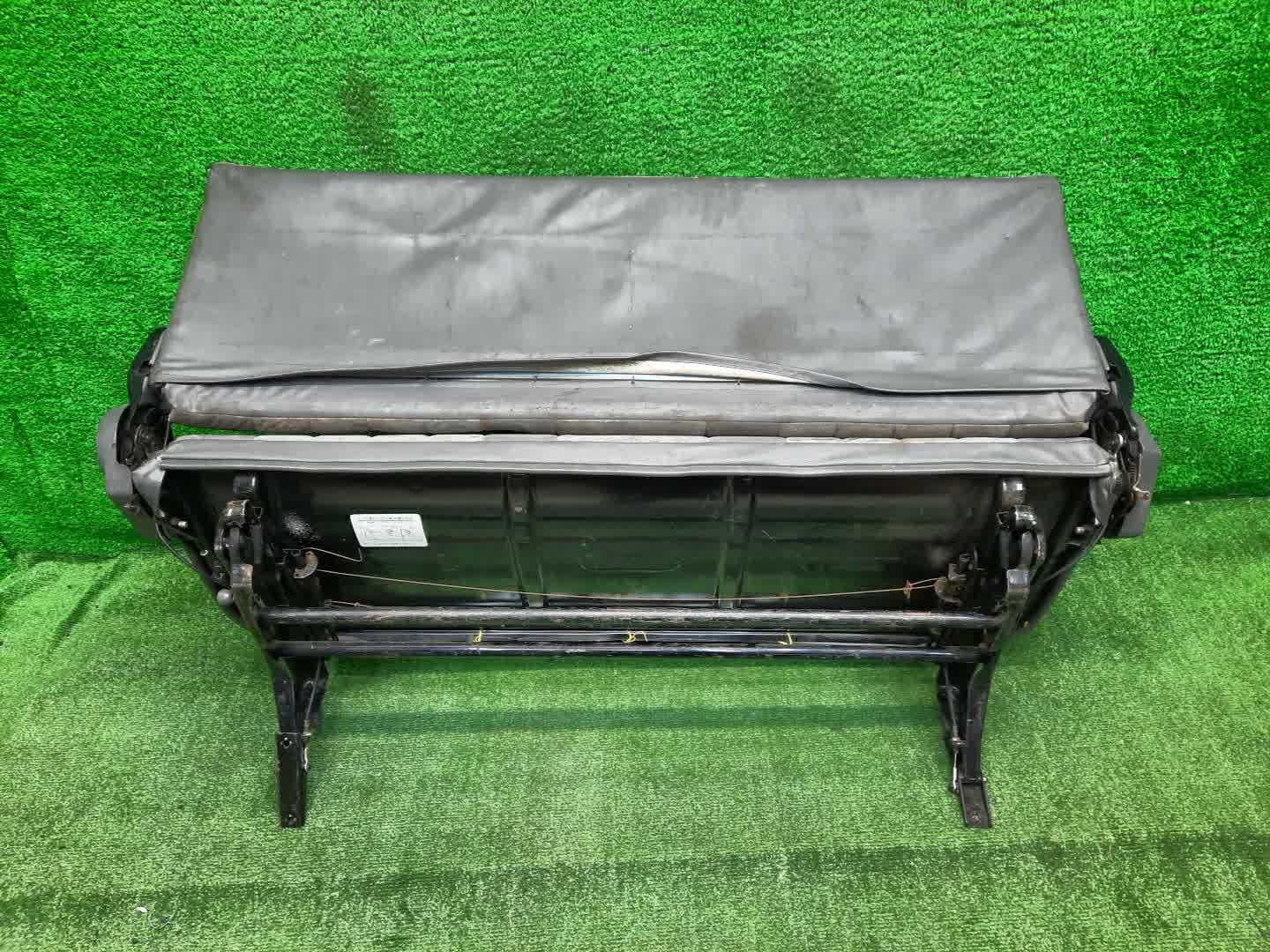 Кресло заднее MAZDA DELICA, BONGO, VANETTE SKP2MM, SK82MM, SK82VM, SKP2VM, SK82M, SK82V, SK22M, SK22V, SKP2V, SKP2M, SK22MN, SK82VN, SK22VN, SK82MN, SKP2MN, SKF2VN 4 ракурс