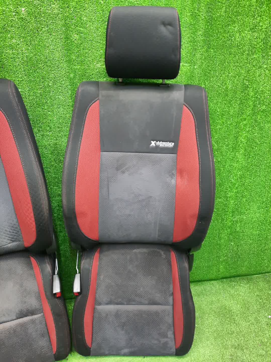 Кресло SUZUKI ESCUDO TD54W 4 ракурс