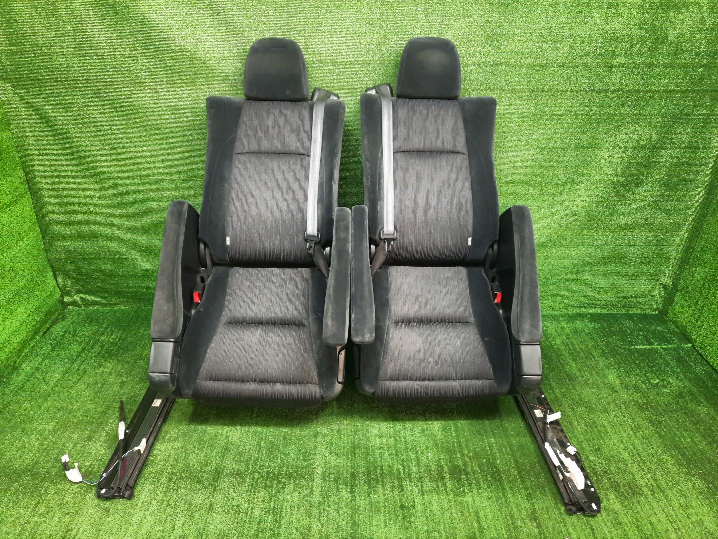 Кресло левое заднее TOYOTA ALPHARD, VELLFIRE AGH35W, AYH30W, AGH30W, GGH30W 1 ракурс