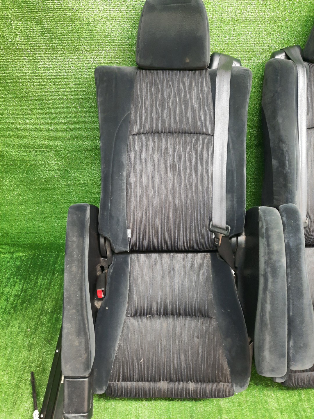 Кресло левое заднее TOYOTA ALPHARD, VELLFIRE AGH35W, AYH30W, AGH30W, GGH30W 2 ракурс