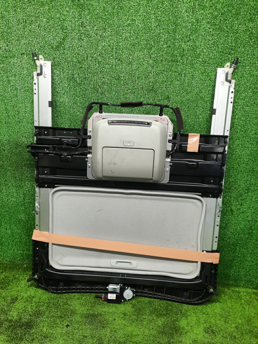 Люк MITSUBISHI OUTLANDER CW5W 2 ракурс