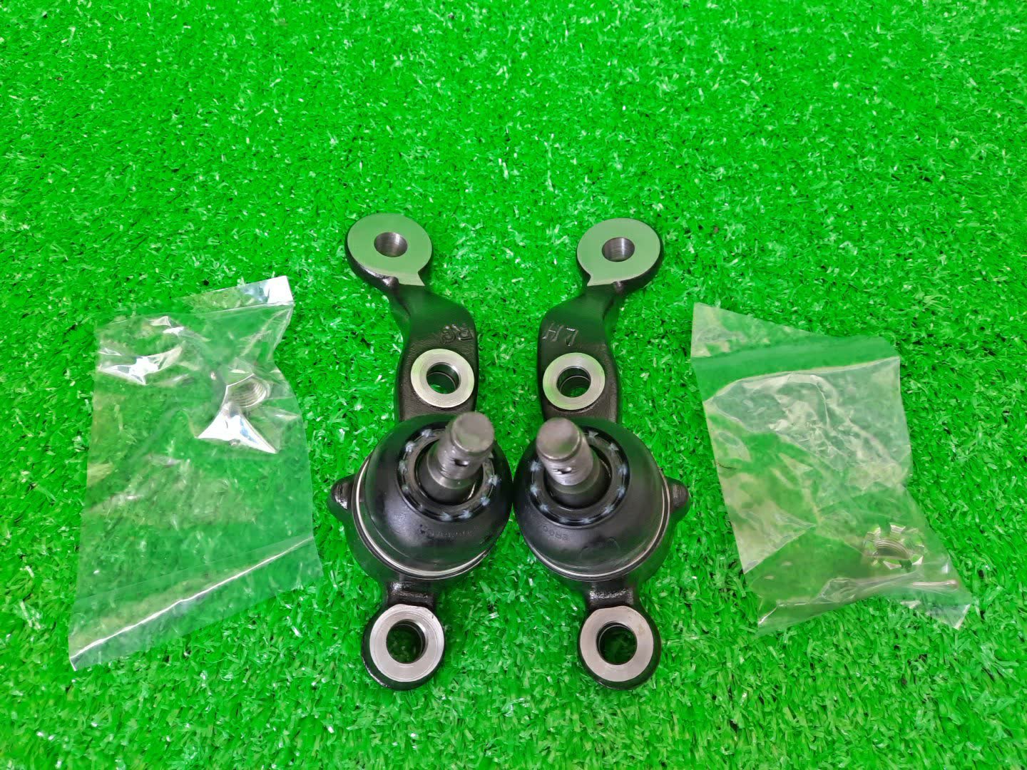 Шаровая опора TOYOTA ARISTO JZS160 04436-30080 2 ракурс