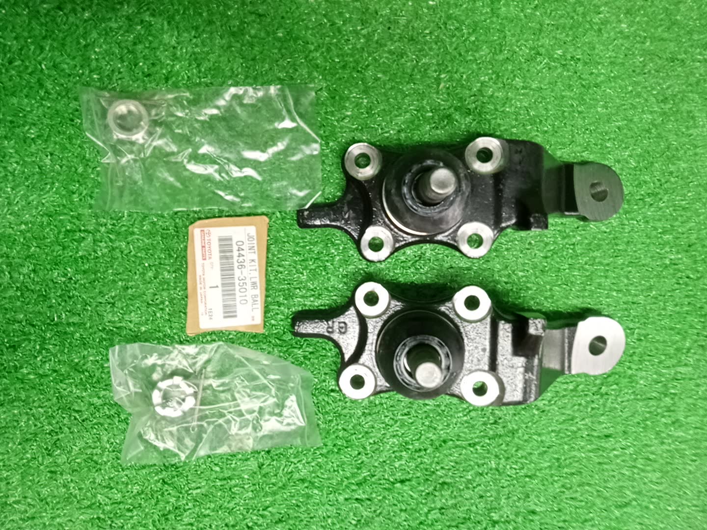 Шаровая опора TOYOTA LAND CRUISER PRADO KZJ95W 1KZ-TE 04436-35010 5 ракурс Шаровая опора TOYOTA LAND CRUISER PRADO KZJ95W 1KZ-TE 04436-35010 5 ракурс
