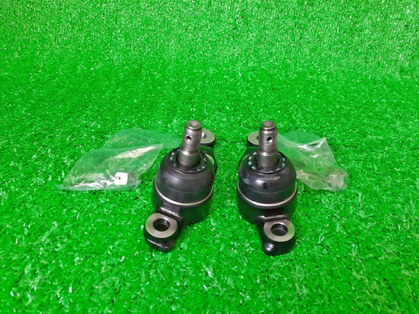 Шаровая опора TOYOTA MARK II JZX100 04436-51010 2 ракурс
