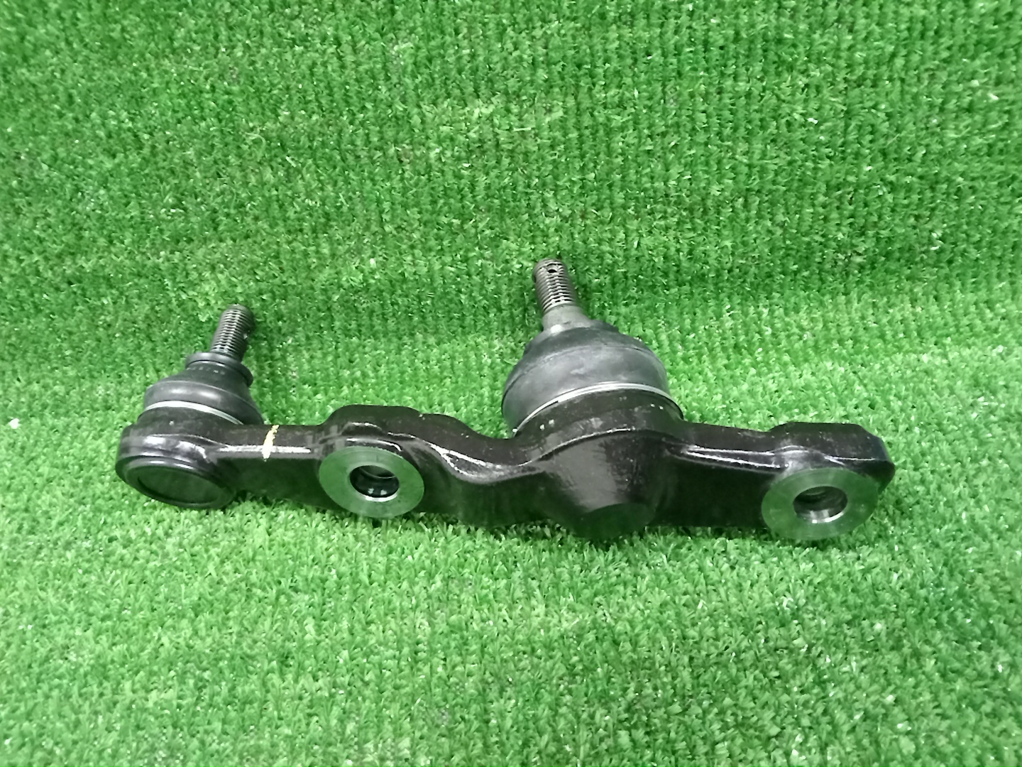Шаровая опора правая передняя LEXUS GS300H AWL10 43330-39865 3 ракурс