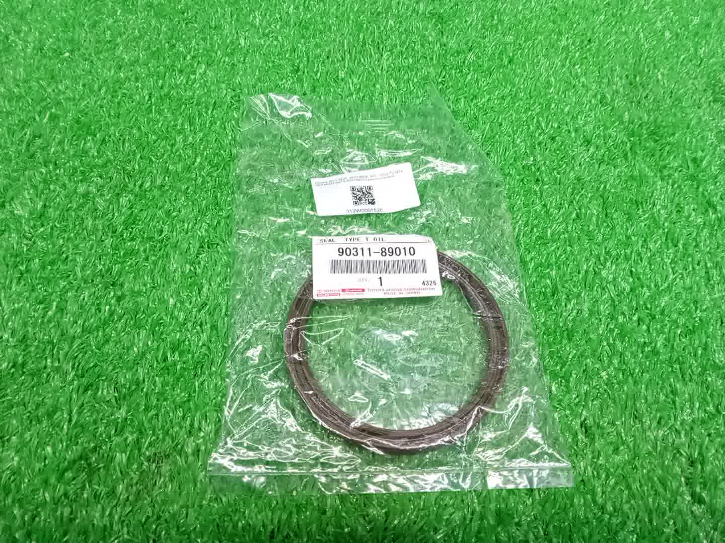 Сальник TOYOTA RAV4 ACA31W 2AZ-FE 90311-89010 1 ракурс Сальник TOYOTA RAV4 ACA31W 2AZ-FE 90311-89010 1 ракурс