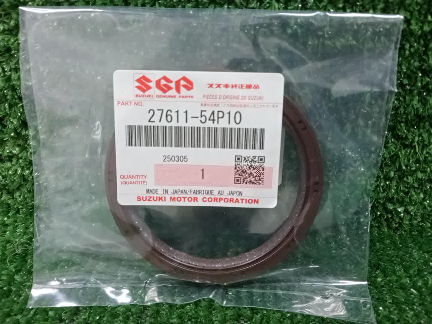Сальник правый передний SUZUKI XBEE MN71S K10C 27611-54P10 1 ракурс Сальник правый передний SUZUKI XBEE MN71S K10C 27611-54P10 1 ракурс