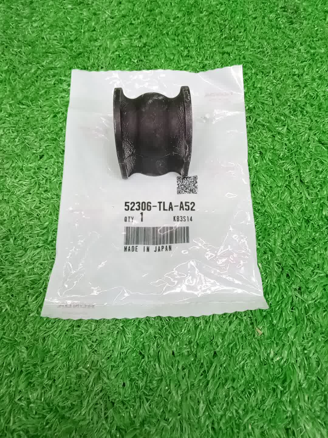 Втулка стабилизатора задняя HONDA CR-V RT6 LFB 52306-TLA-A52 2 ракурс