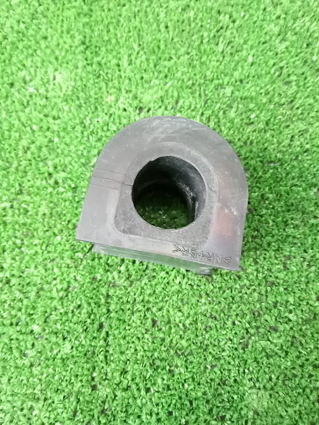 Втулка стабилизатора передняя TOYOTA LAND CRUISER PRADO TRJ150 48815-60380 2 ракурс