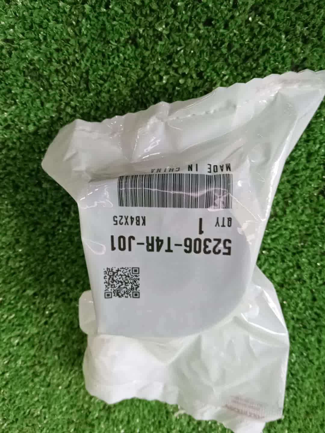 Втулка стабилизатора передняя HONDA JADE FR4 52306-T4R-J01 1 ракурс