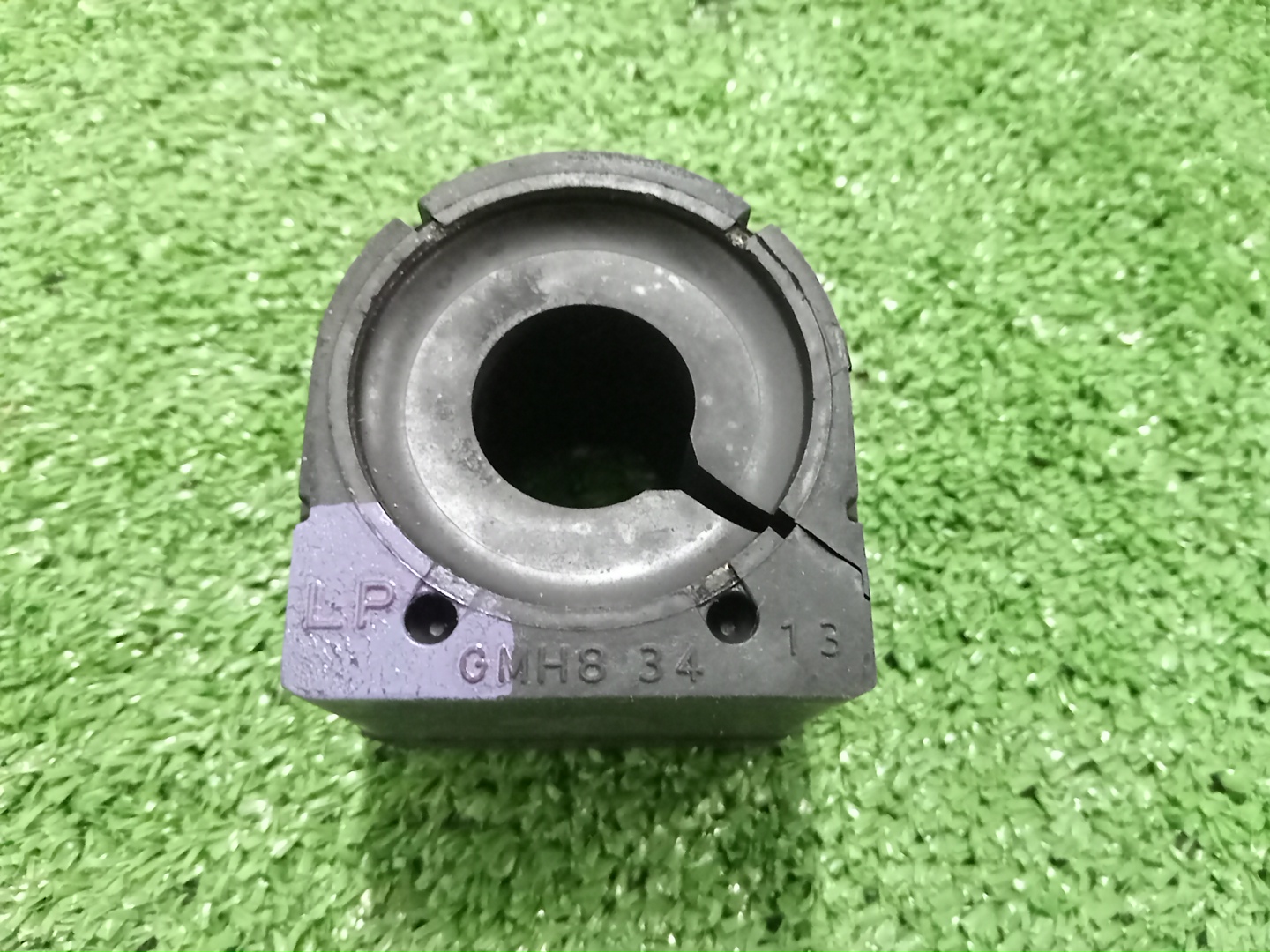 Втулка стабилизатора передняя MAZDA CX-5 KF5P GMH8-34-156A 3 ракурс