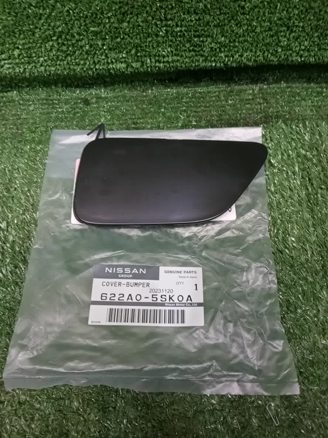 Заглушка бампера передняя NISSAN LEAF ZE1 622A0-5SK0A 1 ракурс