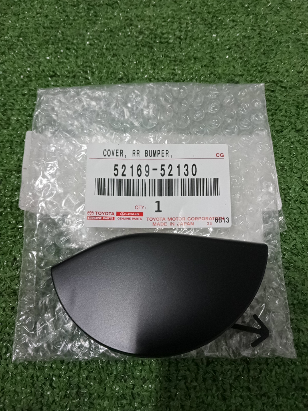 Заглушка бампера задняя TOYOTA YARIS GXPA16 G16E-GTS 52169-52130 1 ракурс