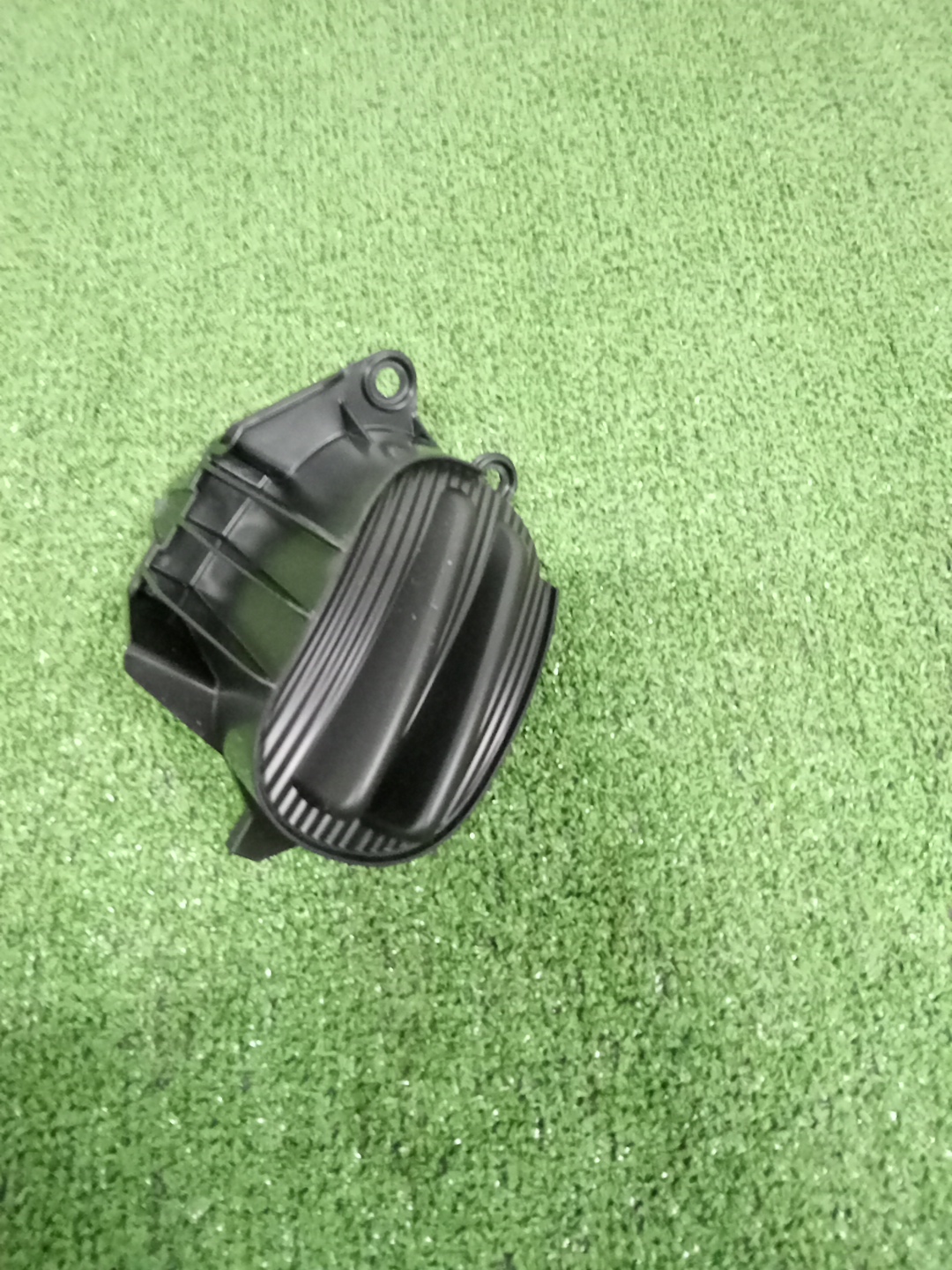 Заглушка бампера правая передняя TOYOTA SIENTA NCP175G 52125-52070 3 ракурс Заглушка бампера правая передняя TOYOTA SIENTA NCP175G 52125-52070 3 ракурс
