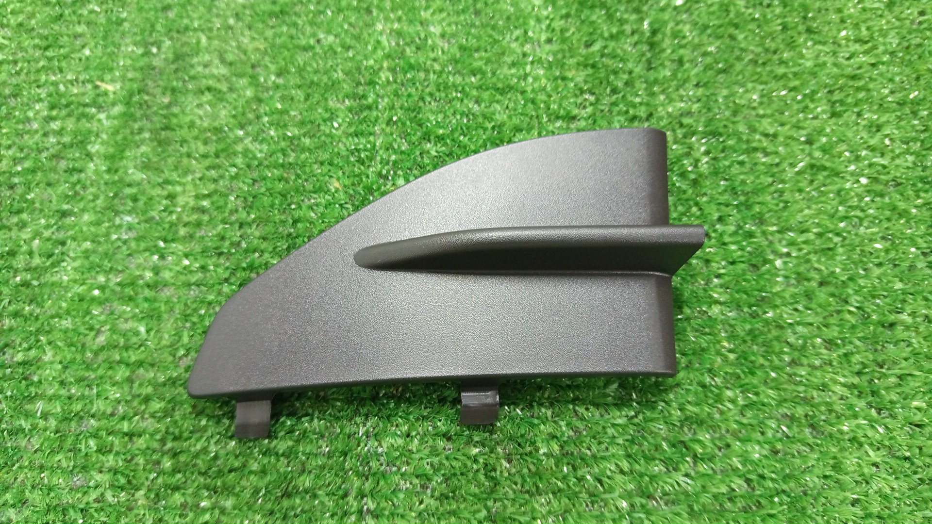 Заглушка бампера правая передняя MAZDA ATENZA GJ2FP GSH7-50-M32 1 ракурс