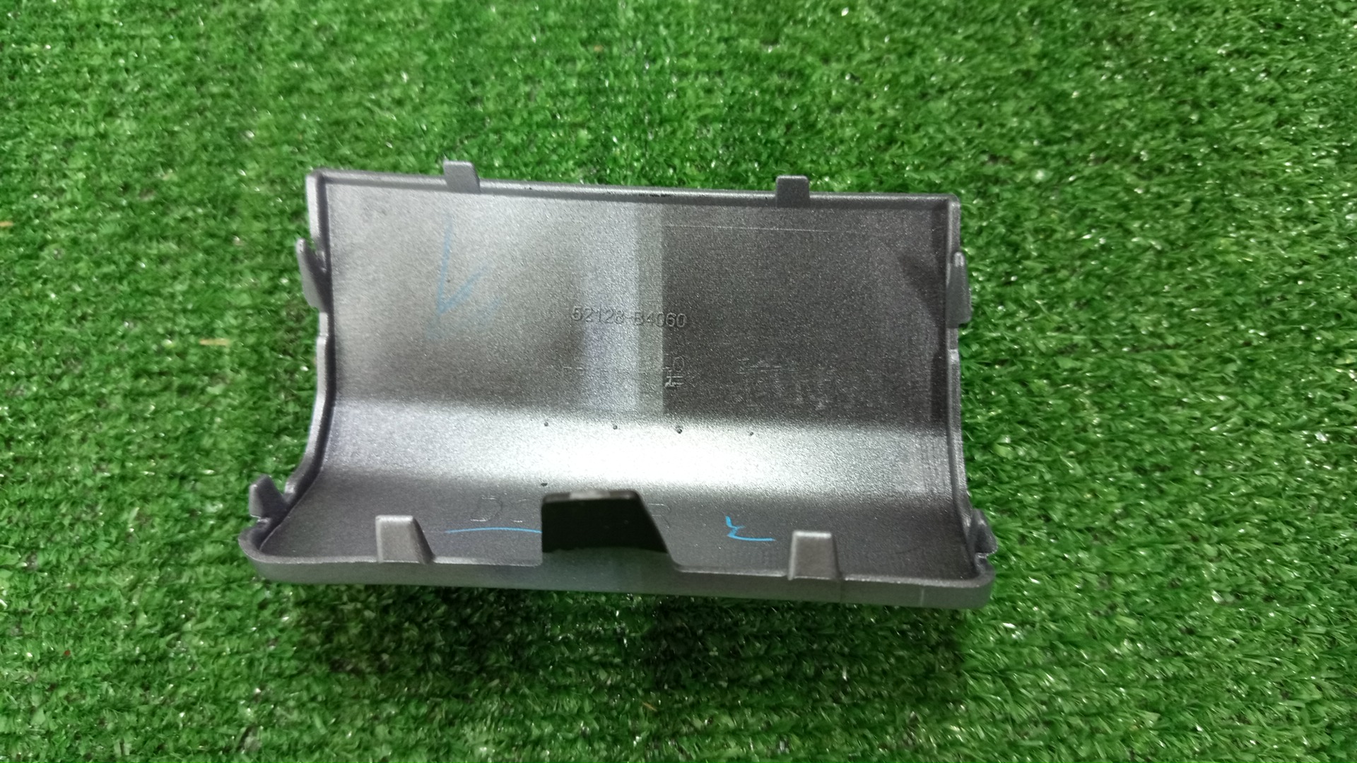 Заглушка бампера передняя TOYOTA RUSH J210E 52128-B4070-B0 2 ракурс