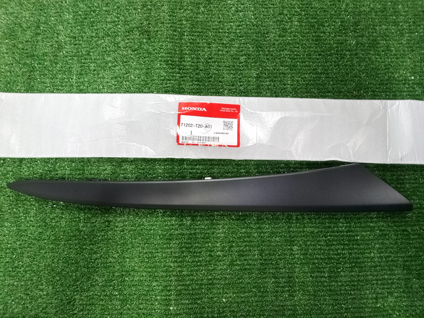 Молдинг правый передний HONDA CIVIC FL1 71202-T20-A01 1 ракурс