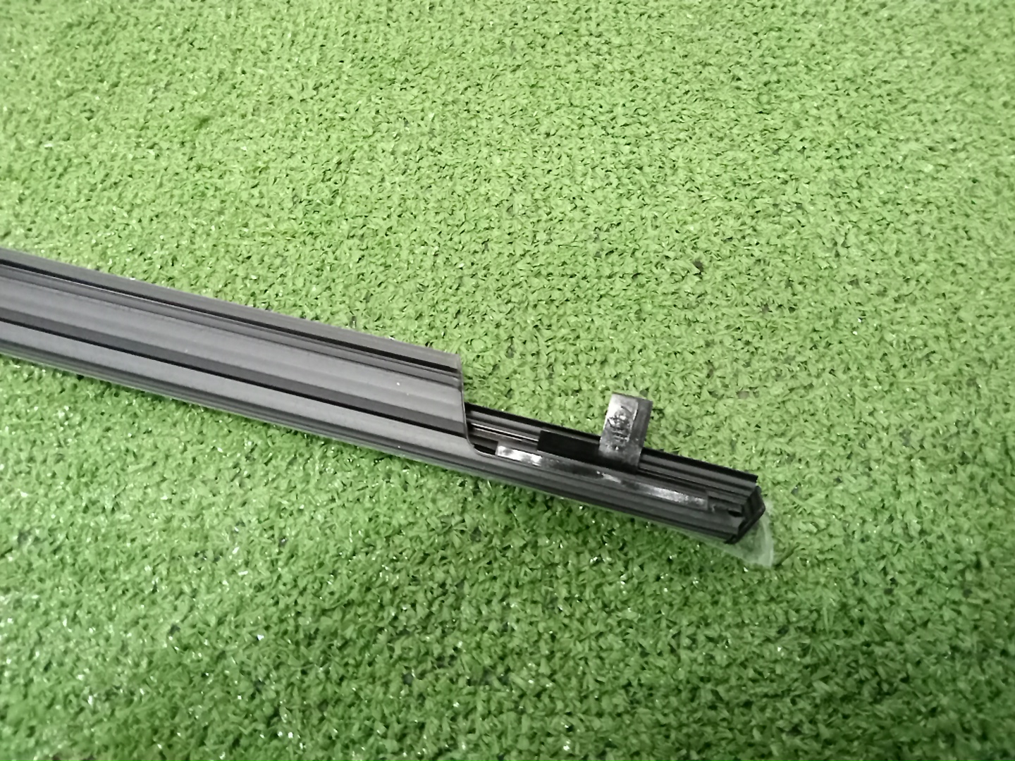 Молдинг правый передний TOYOTA HARRIER ASU65W 75710-48100 4 ракурс