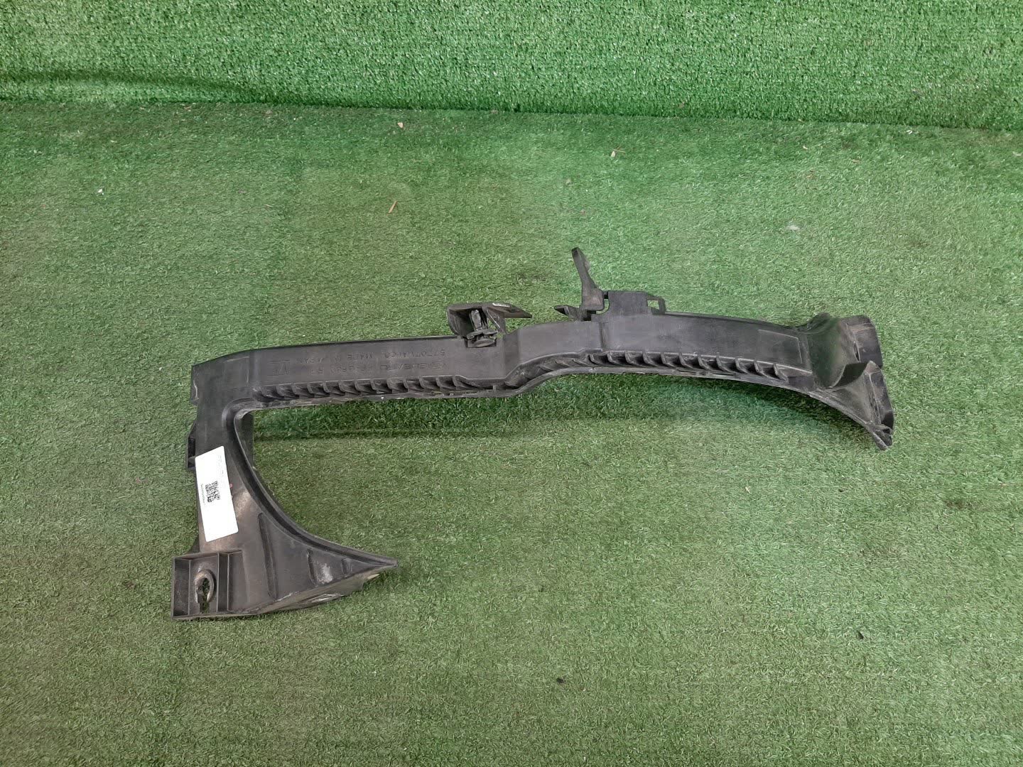 Планка под фары правая SUBARU LEVORG VM4 57707VA000 1 ракурс Планка под фары правая SUBARU LEVORG VM4 57707VA000 1 ракурс