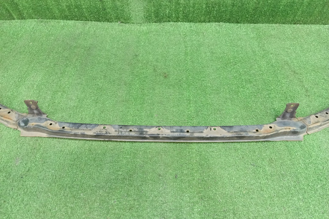 Планка под фары MITSUBISHI CHARIOT GRANDIS N84W 3 ракурс