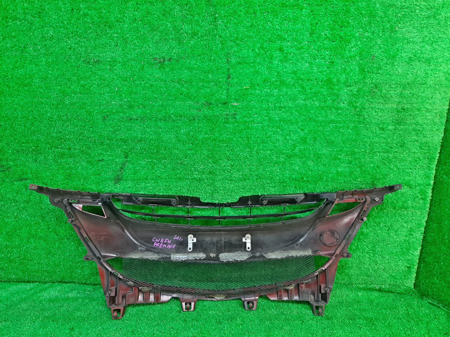 Решетка бамперная MAZDA PREMACY CWEAW C5133501T1 3 ракурс