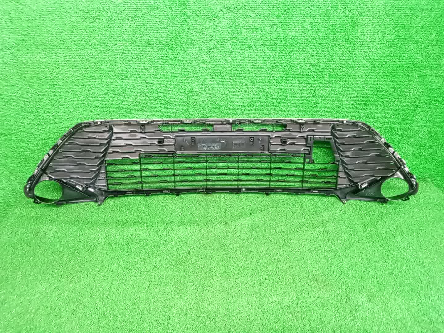 Решетка бамперная TOYOTA CAMRY, ALTIS ASV50, AVV50, AVV50N 53102-06590 2 ракурс