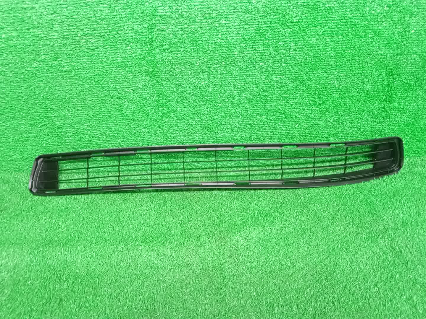 Решетка бамперная TOYOTA VANGUARD ACA33W 53112-42080 1 ракурс