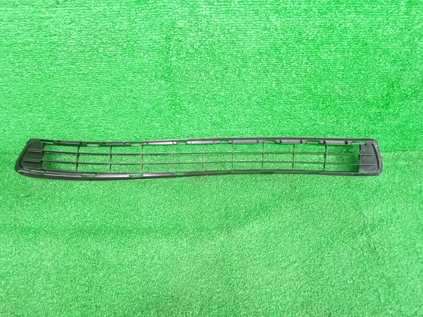 Решетка бамперная TOYOTA VANGUARD ACA33W 53112-42080 2 ракурс