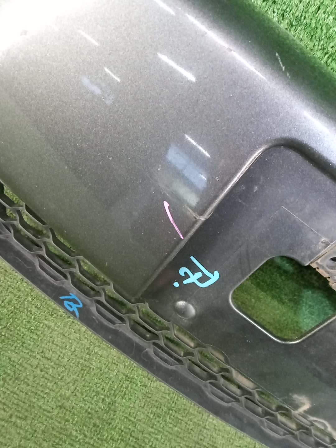 Решетка бамперная TOYOTA WISH ZGE25G 53112-68050 2 ракурс