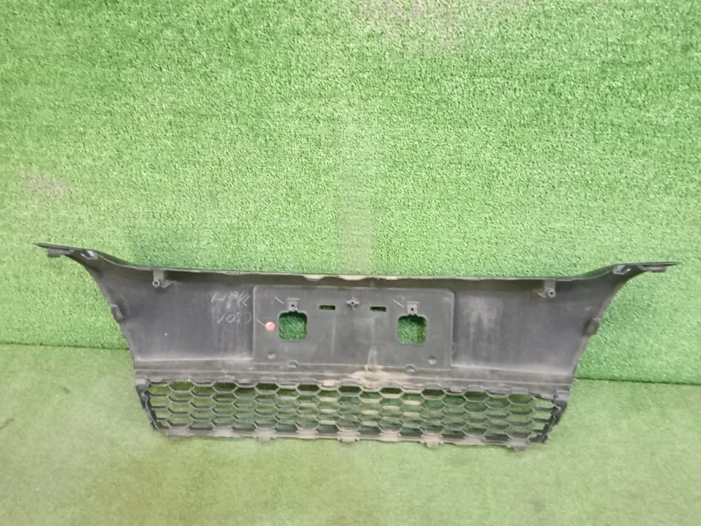 Решетка бамперная TOYOTA WISH ZGE25G 53112-68050 4 ракурс