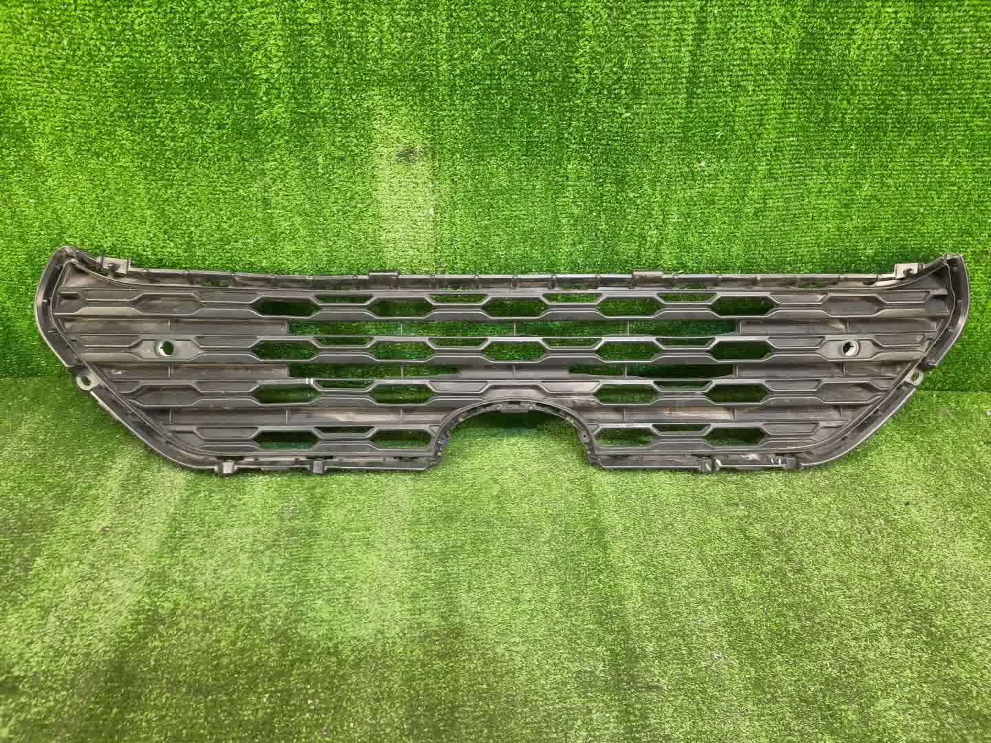 Решетка бамперная TOYOTA RAV4 MXAA52 53112-42140 1 ракурс