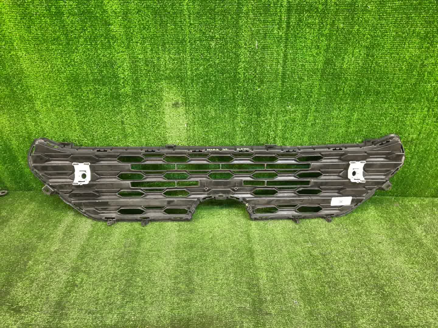 Решетка бамперная TOYOTA RAV4 MXAA52 53112-42140 3 ракурс