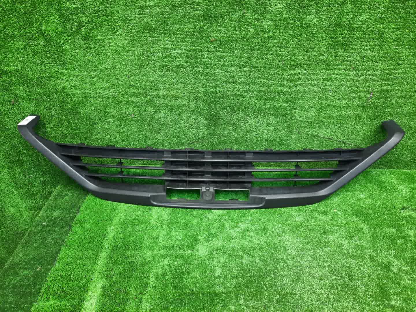 Решетка бамперная TOYOTA MARK X GRX130 53112-22160 3 ракурс