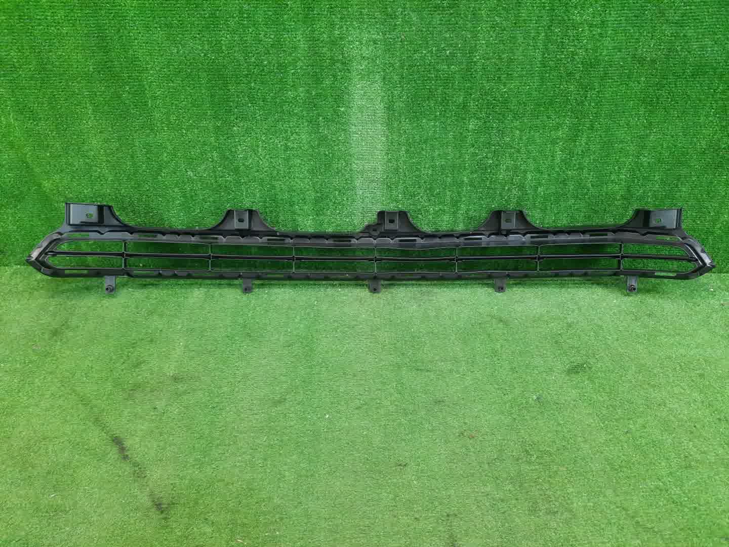 Решетка бамперная TOYOTA LAND CRUISER PRADO TRJ150 53112-60290 2 ракурс