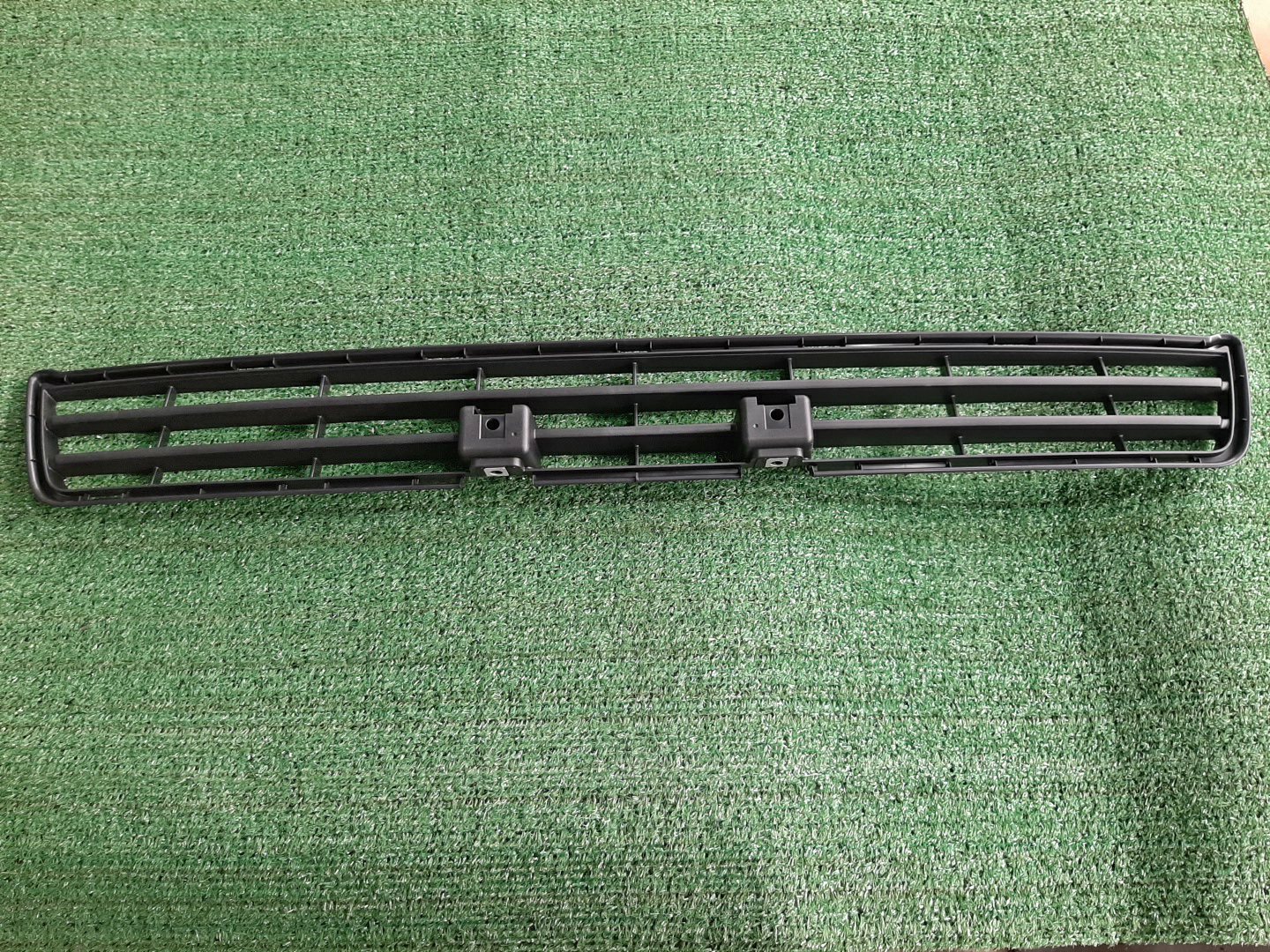 Решетка бамперная TOYOTA HILUX SURF GRN215W 53102-35020 1 ракурс