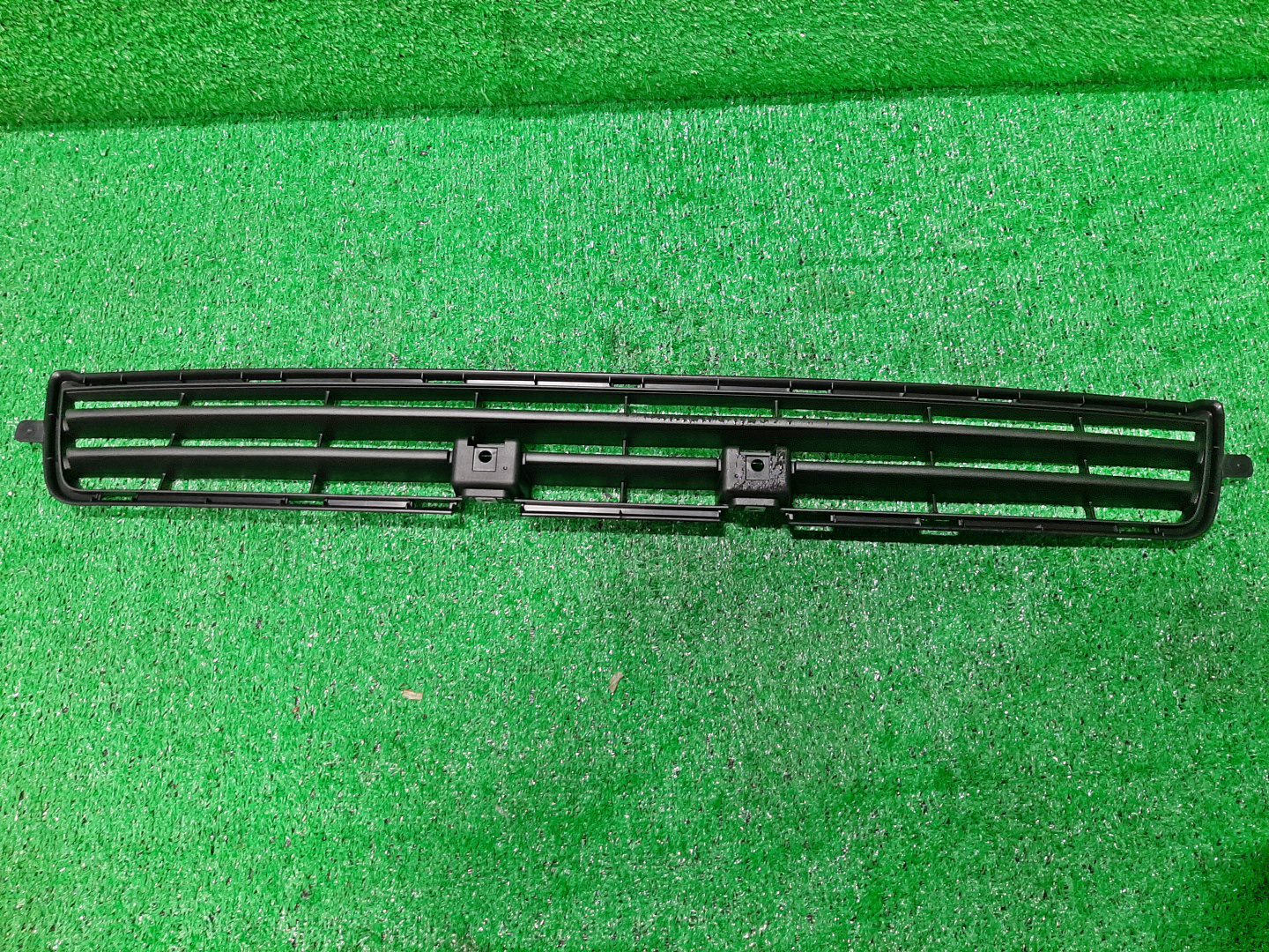 Решетка бамперная TOYOTA HILUX SURF GRN215W 53102-35030 2 ракурс